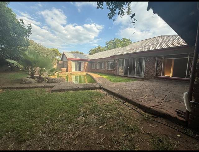 4 BEDROOM HOUSE FOR SALE IN VANDERBIJLPARK SW 2